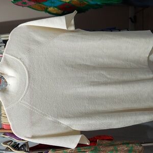 Modern soul short sweater size medium invw262